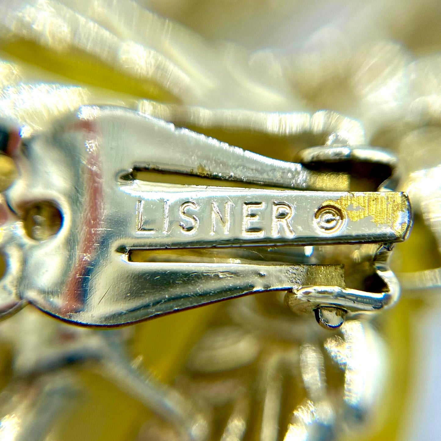 Vintage Lisner Yellow Leaf Full Parure